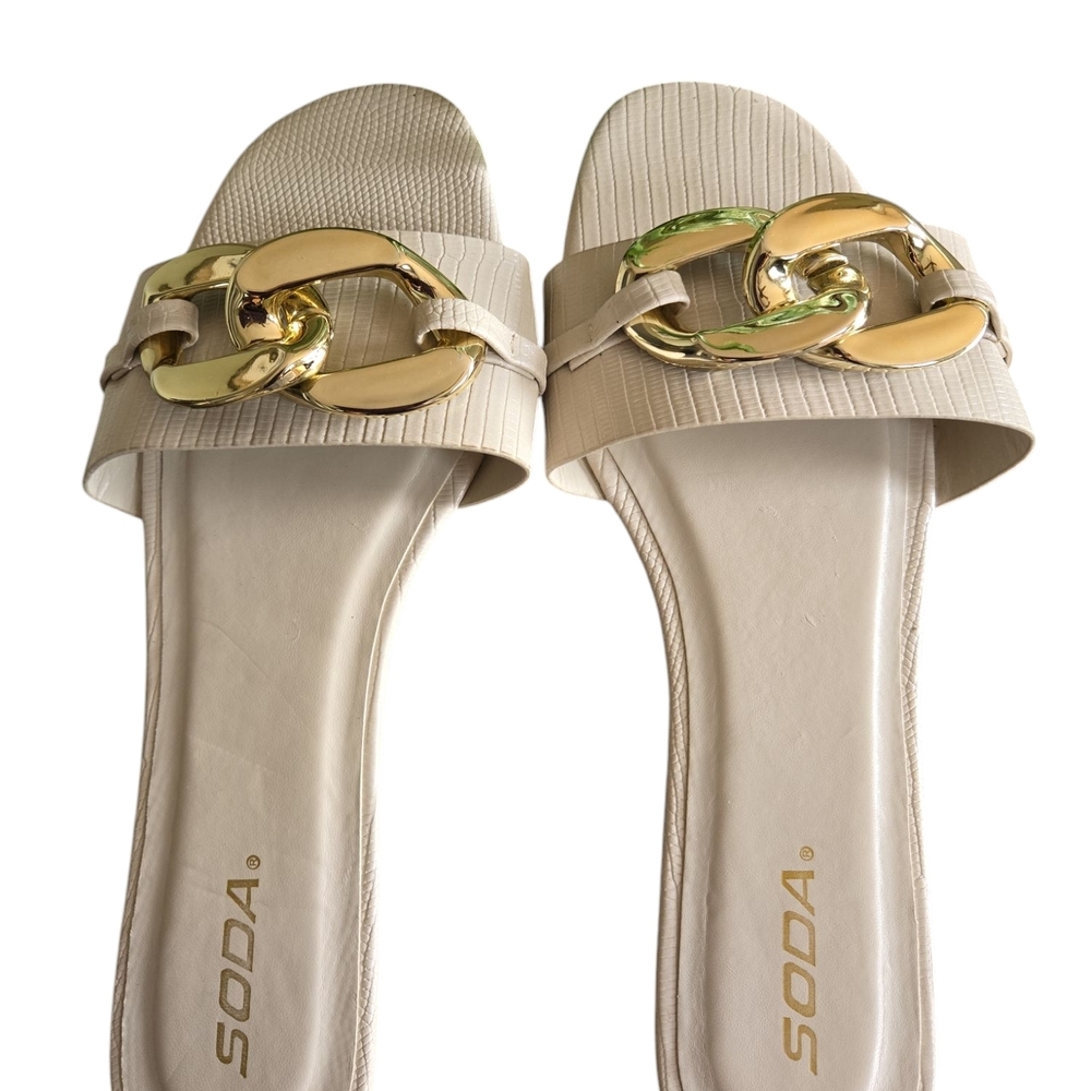 Soda Women's Cream Slide Sandals with Gold Accent Sz 10